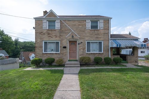 102 Long Rd, Penn Hills, PA, 15235-3143 | Card Image
