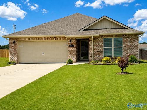 1107 Colonial Dr Sw, Cullman, AL, 35055-1112 | Card Image