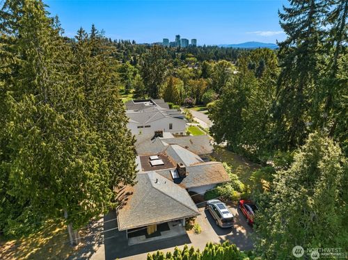 7836 Ne 14th St, Medina, WA, 98039-3107 | Card Image