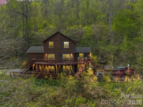 356 Walnut Cove Rdg, Bryson City, NC, 28713-1224 | Card Image