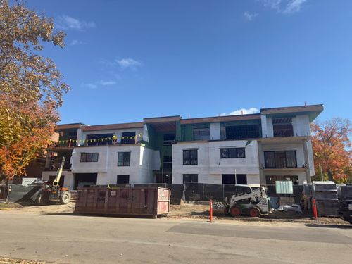 2a-150 Broadway Ave S, Wayzata, MN, 55391-2186 | Card Image