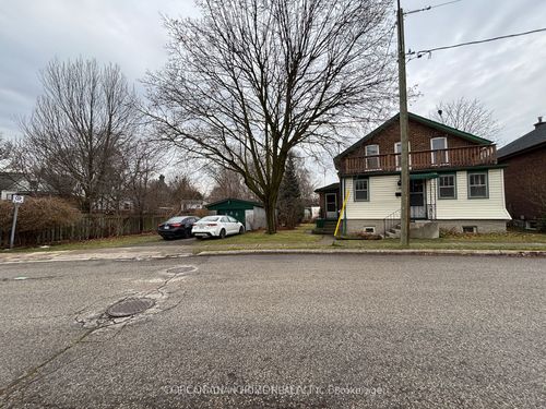 396 Church St N, Cambridge, ON, N3H1W3 | Card Image