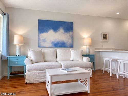 b15-473 12th Ave S, NAPLES, FL, 34102-7059 | Card Image