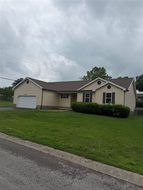 2524 Stonebridge Ln, Bowling Green, KY, 42101-3931 | Card Image