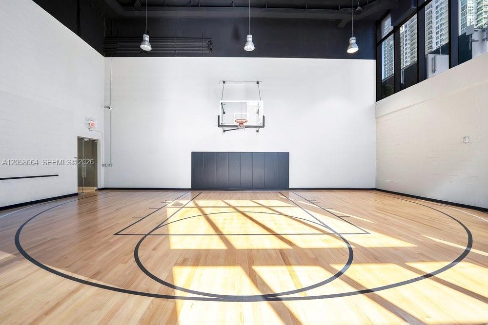 Residential Lease in Miami 5