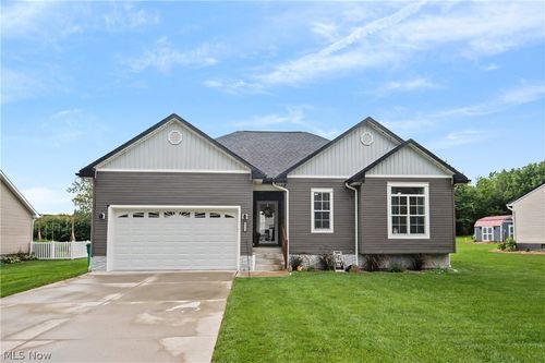 4463 Cloverlane Ave Nw, Warren, OH, 44483-1603 | Card Image