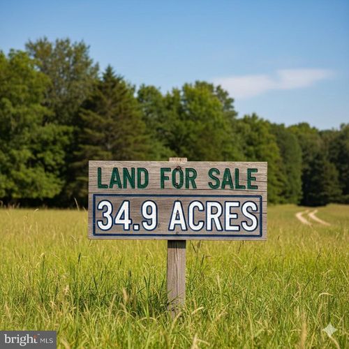 8905 Carlisle Rd, WELLSVILLE, PA, 17365-9735 | Card Image