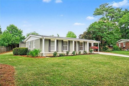 1801 Lochlomand Ln Se, Smyrna, GA, 30080-3741 | Card Image