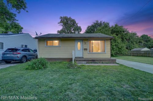 5901 Ziegler St, Taylor, MI, 48180-1387 | Card Image