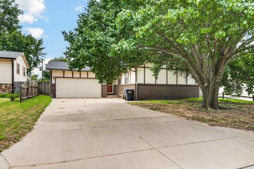 3933 W 32nd St S, Wichita, KS, 67217-1118 | Card Image