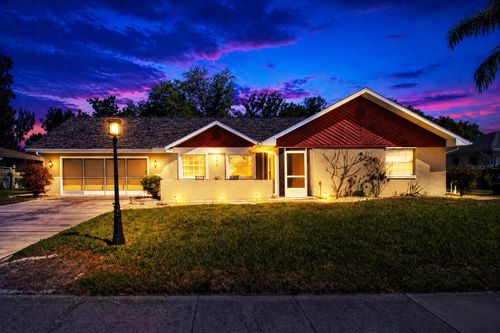 203 Amesbury Cir, SUN CITY CENTER, FL, 33573-5802 | Card Image
