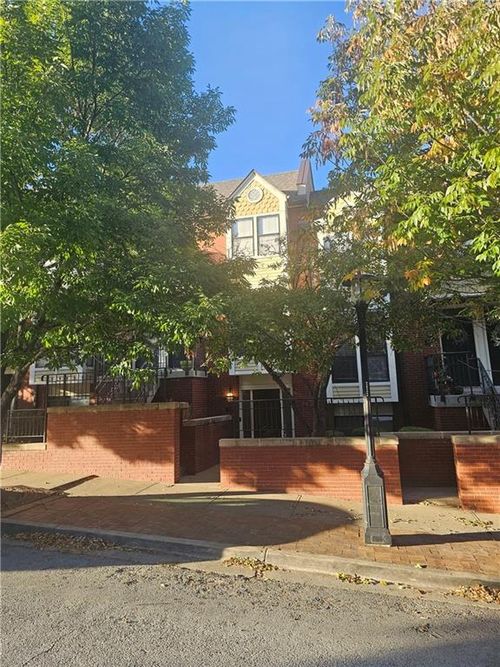 530-530 W 10th St, Kansas City, MO, 64105-2234 | Card Image