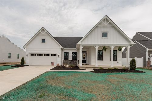 5331 Walnut Ridge Ln, Sheffield Village, OH, 44054-2490 | Card Image