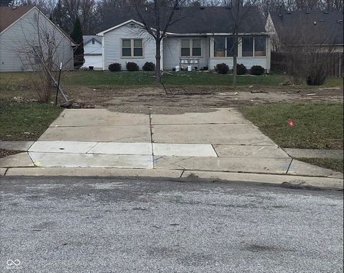 10024 Park Glen Ct, Indianapolis, IN, 46229-2199 | Card Image