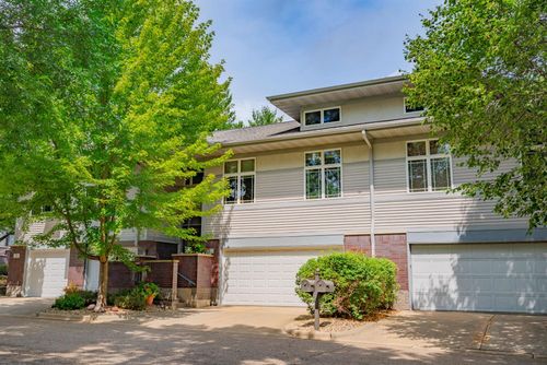 7 Deer Point Trl, Madison, WI, 53719-2208 | Card Image