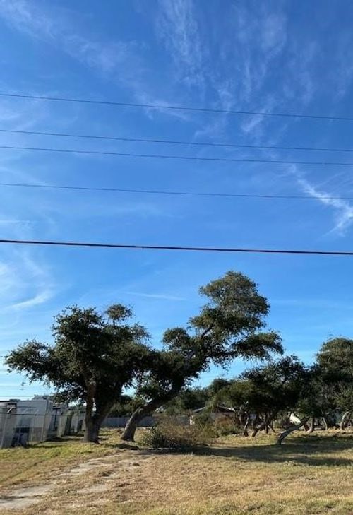 6525 Highway 35, Rockport, TX, 78382-9282 | Card Image