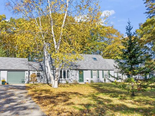 31-31 Willow Grove Rd, Brunswick, ME, 04011-2962 | Card Image