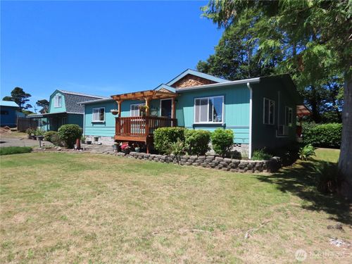 864 Hart St, Grayland, WA, 98547-0848 | Card Image