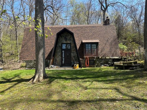 50 Dogwood Rd, East Fishkill, NY, 12533-8311 | Card Image
