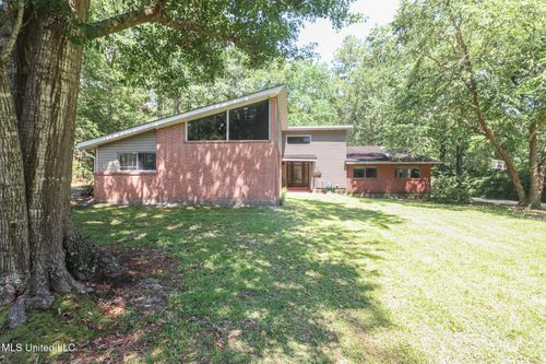 6113 Juniper Dr, Vancleave, MS, 39565-8996 | Card Image
