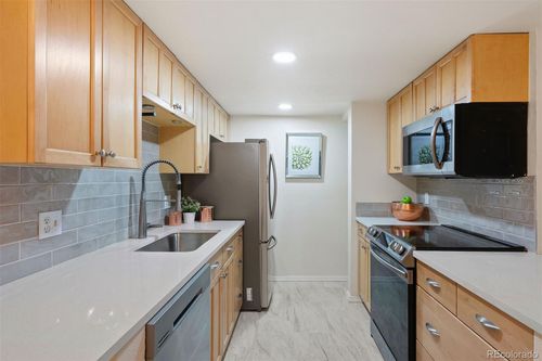 apt-d102-4400 S Quebec St, Denver, CO, 80237-2611 | Card Image