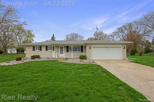 7080 Aldredge Dr, Swartz Creek, MI, 48473-9741 | Card Image