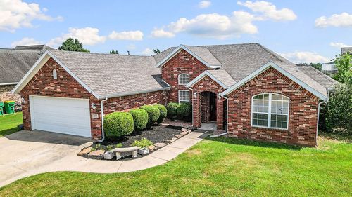410 Coopers Farm Rd, Centerton, AR, 72719-9466 | Card Image