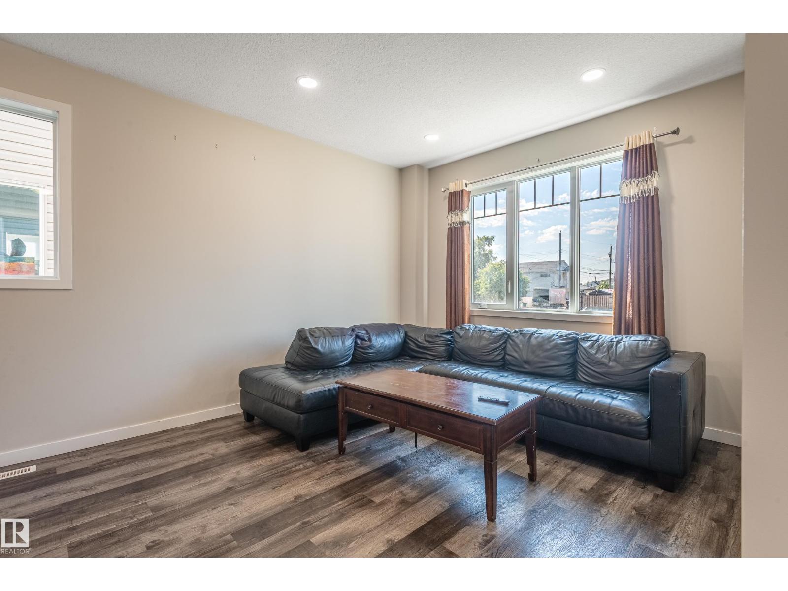 Residential in Edmonton 4