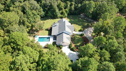 2562 Millstone Plantation Rd, TALLAHASSEE, FL, 32312-3892 | Card Image