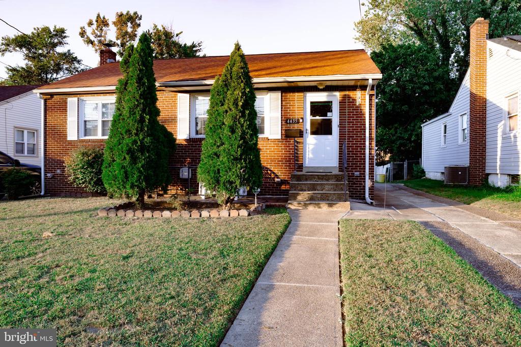 Witherspoon Ave, Pennsauken, NJ 08109