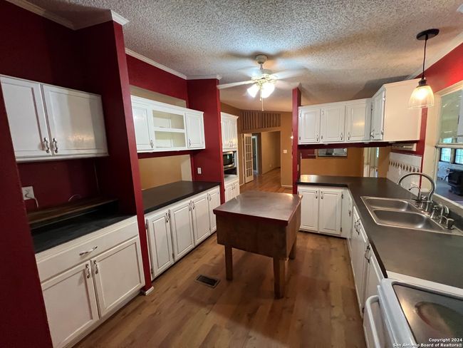 2071 Rolling River Vw, House other with 3 bedrooms, 2 bathrooms and null parking in Spring Branch TX | Image 25