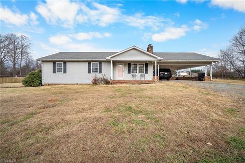 343 Pin Oak Dr, Clemmons, NC, 27012-9312 | Card Image