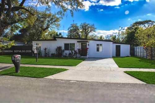 36 Miami Gardens Rd, West Park, FL, 33023-5236 | Card Image