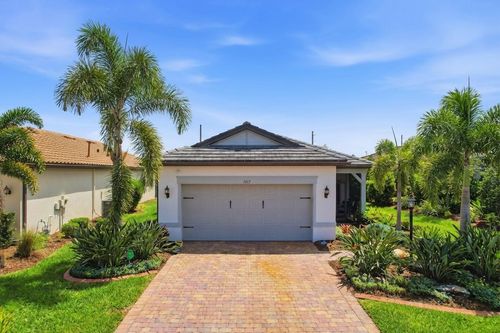 7017 Hanover Ct, BRADENTON, FL, 34202-2714 | Card Image