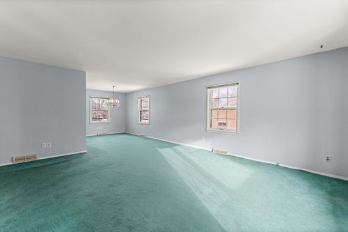 47 Old Post Rd, Montgomery, IL, 60538-2618 | Card Image