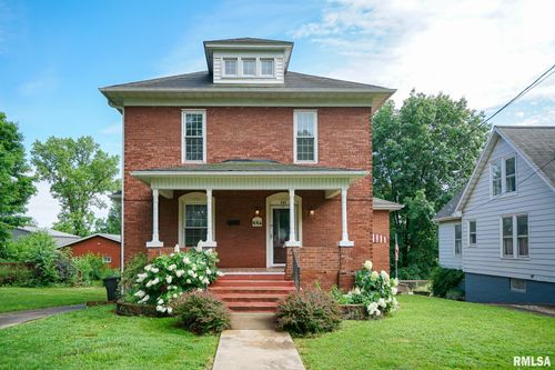 446 W Pine St, Canton, IL, 61520-1663 | Card Image