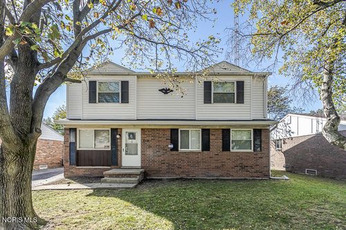 808 Butterfield Dr, Toledo, OH, 43615-6520 | Card Image