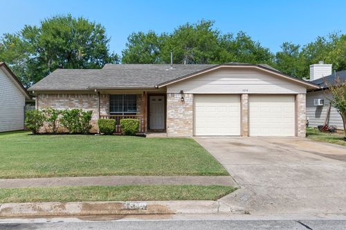 1816 Goodson Ln, Round Rock, TX, 78664-3709 | Card Image