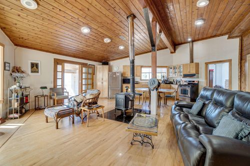 745a Applewood Road, Honeydew, CA, 95545 | Card Image