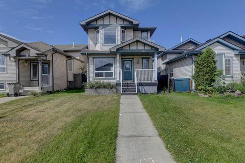9422 90b Street, Grande Prairie, AB, T8X0A2 | Card Image