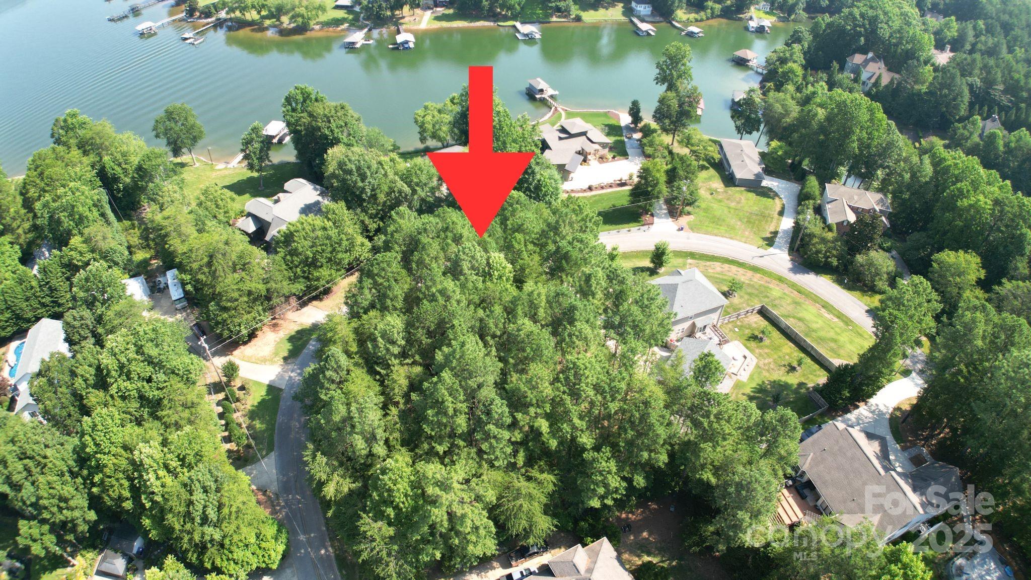 Land in Mooresville