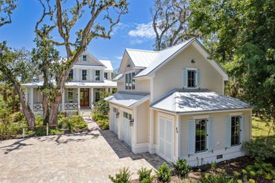 80 Broadbent Way, Home with 4 bedrooms, 4 bathrooms and null parking in Fernandina Beach FL | Image 1