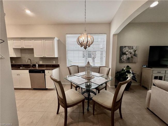 Dinette off kitchen | Image 10