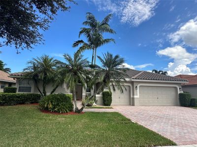 2702 W Abiaca Cir, House other with 4 bedrooms, 3 bathrooms and null parking in Davie FL | Image 1