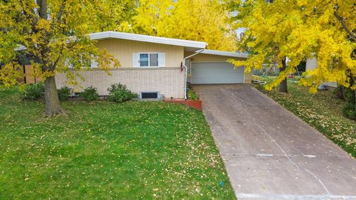 3212 33rd Ave Ne, Saint Anthony, MN, 55418-1703 | Card Image