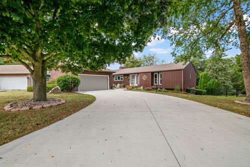 19 Exeter Turn, Bourbonnais, IL, 60914-1611 | Card Image