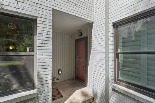 4949 N Hall St, Dallas, TX, 75235-8811 | Card Image