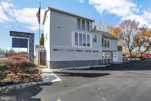 1227 Ritner Hwy, CARLISLE, PA, 17013-9582 | Card Image