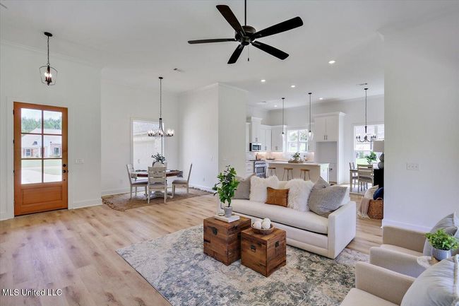08-1015 Mullican Rd | Image 8