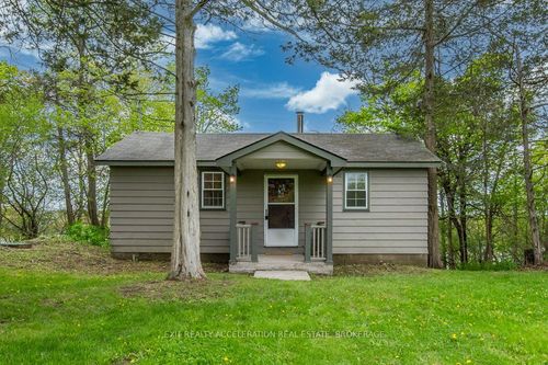 4715 County Rd 9, Napanee, ON, K7R3K8 | Card Image